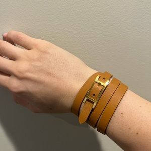 Hermes hapi leather strap bracelet.